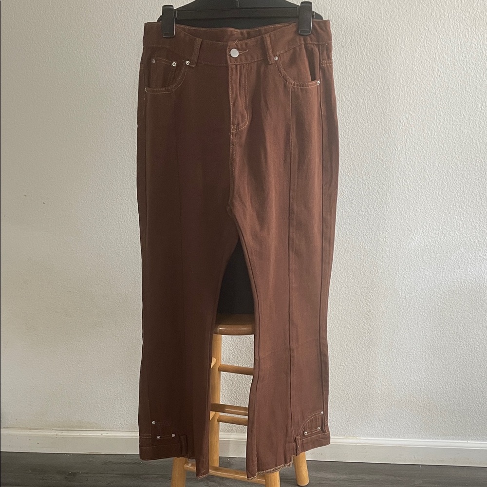 Women's Boot Cut Jeans in Brown
